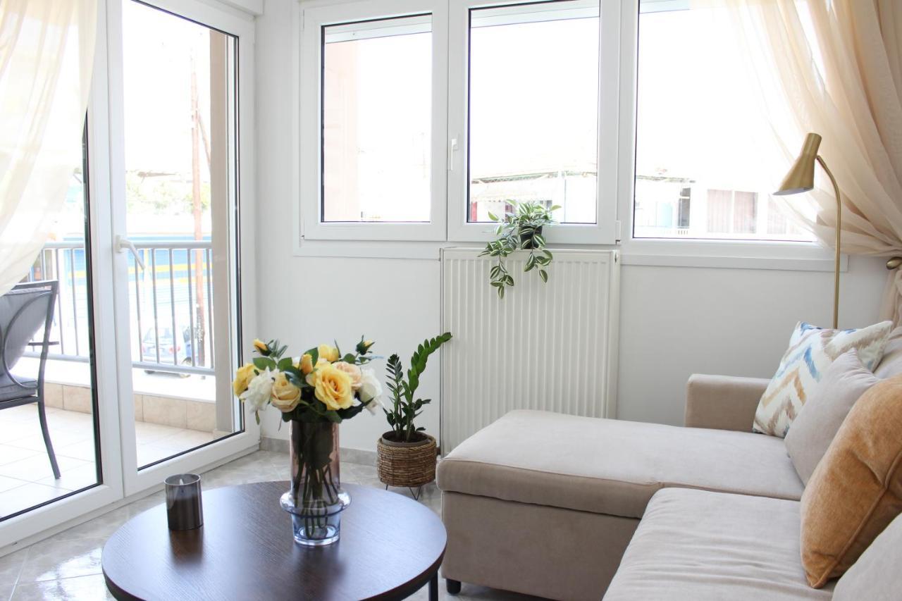 Side Beach Apartment Kavala Exterior photo